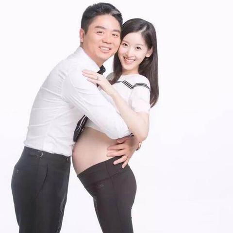 刘强东奶茶妹妹最新动态揭秘，数字细节曝光