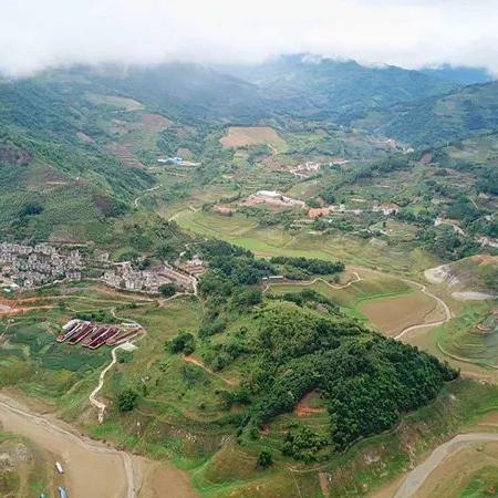 国家级贫困县名单公布，脱贫攻坚行动进行中