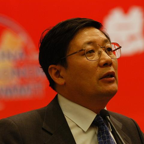 中央官员任免动态解析